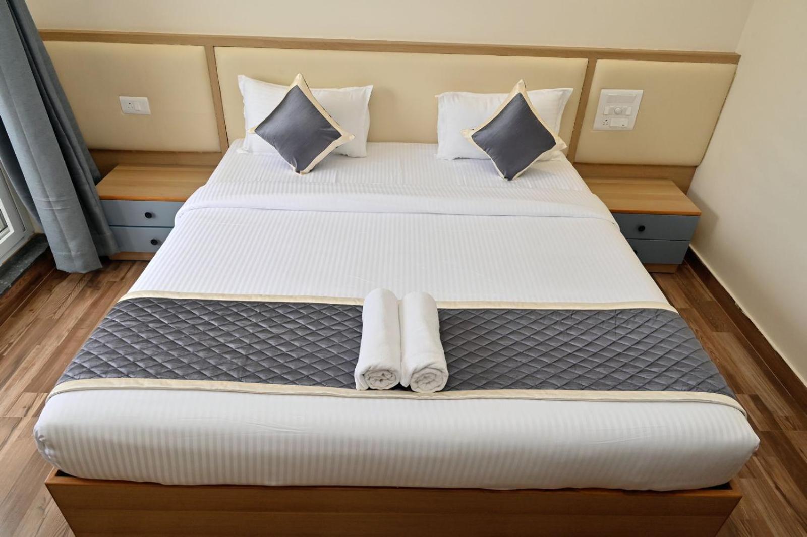 Chikmagalūr Hometown Sharu'S Inn A Luxury Hotel מראה חיצוני תמונה