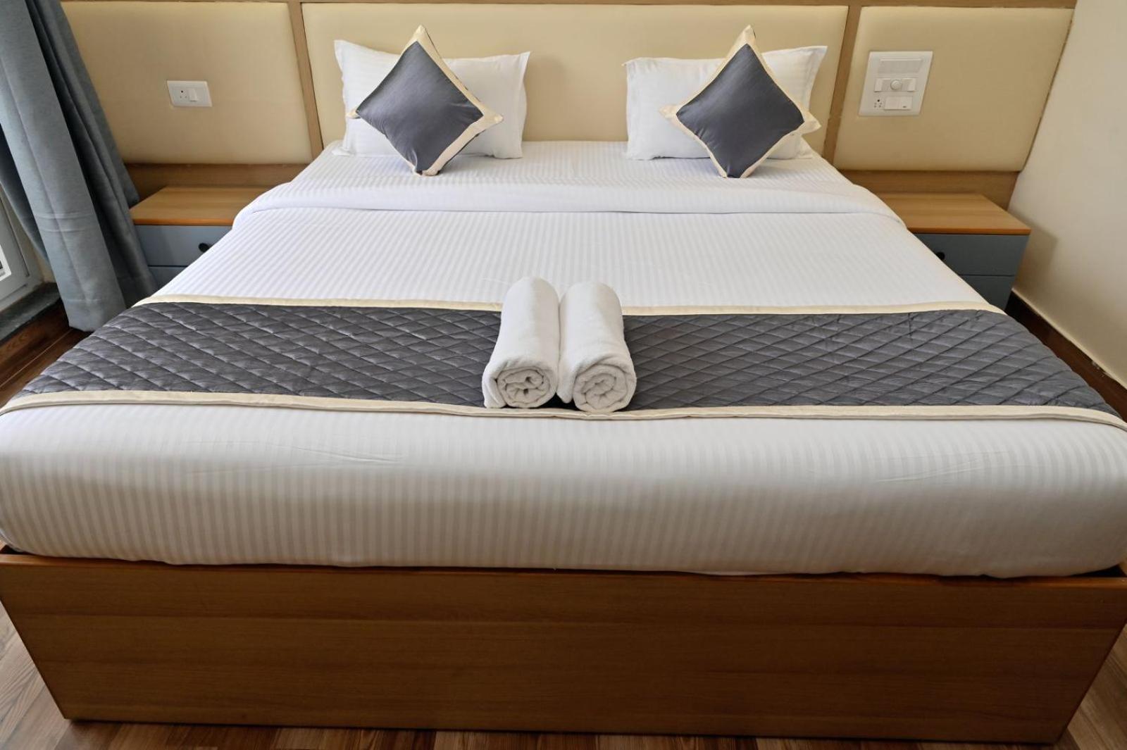 Chikmagalūr Hometown Sharu'S Inn A Luxury Hotel מראה חיצוני תמונה