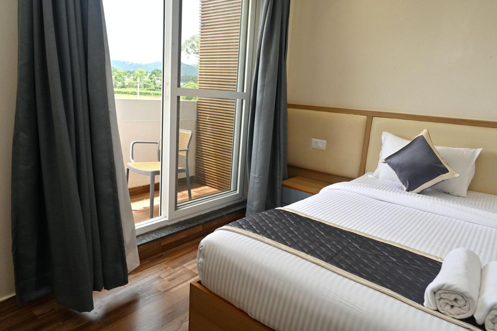 Chikmagalūr Hometown Sharu'S Inn A Luxury Hotel מראה חיצוני תמונה